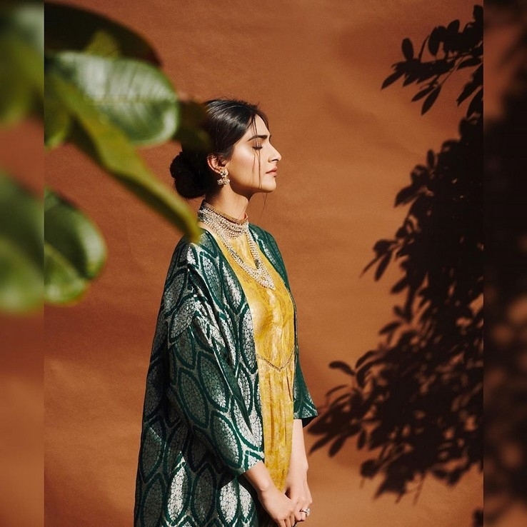 Sonam Kapoor Photos - 2 / 16 photos