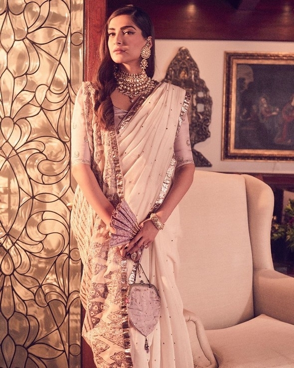 Sonam Kapoor Photos - 13 / 16 photos