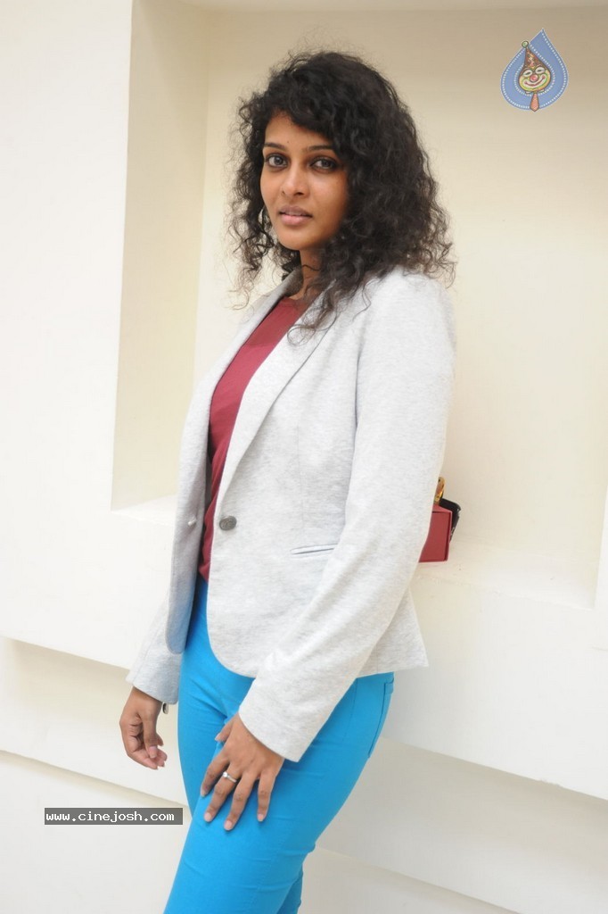 Sonia Actress Stills - 36 / 56 photos
