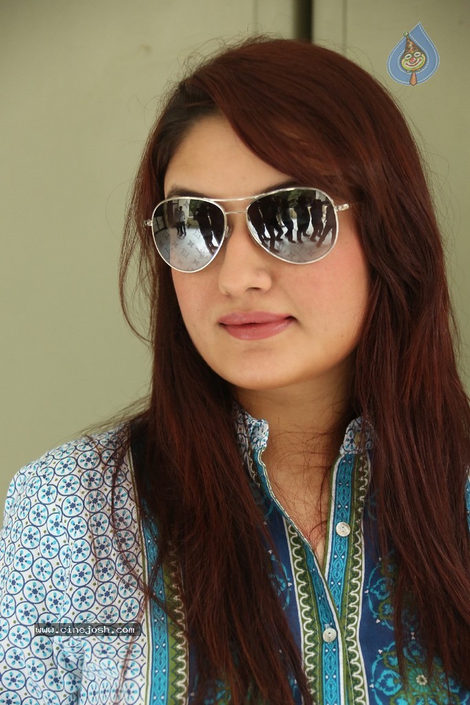 Sonia Agarwal Latest Photos - 28 / 136 photos