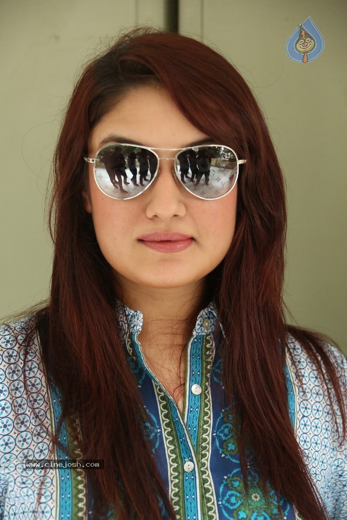 Sonia Agarwal Latest Photos - 100 / 136 photos