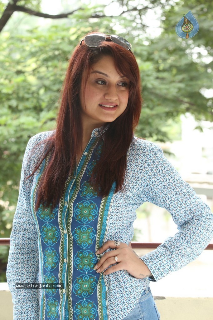 Sonia Agarwal Latest Photos - 136 / 136 photos