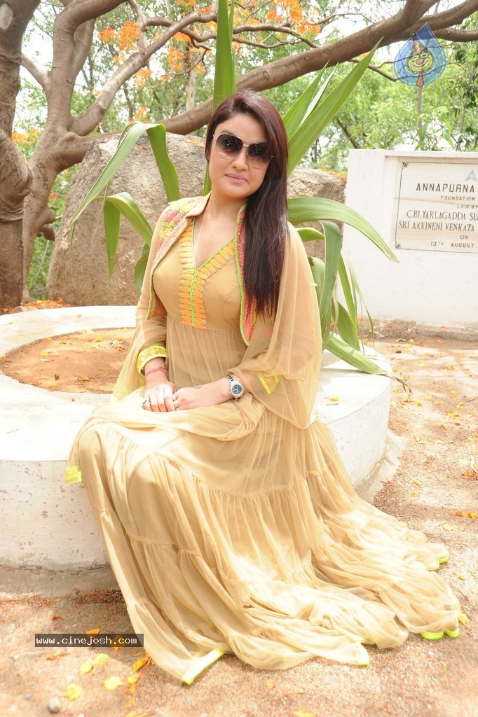 Sonia Agarwal Latest Photos - 88 / 94 photos