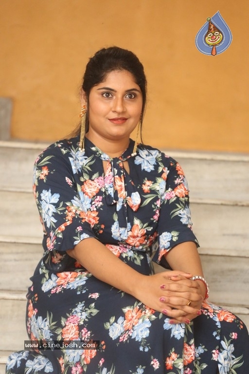 Sonia Chowdary Stills - 6 / 11 photos