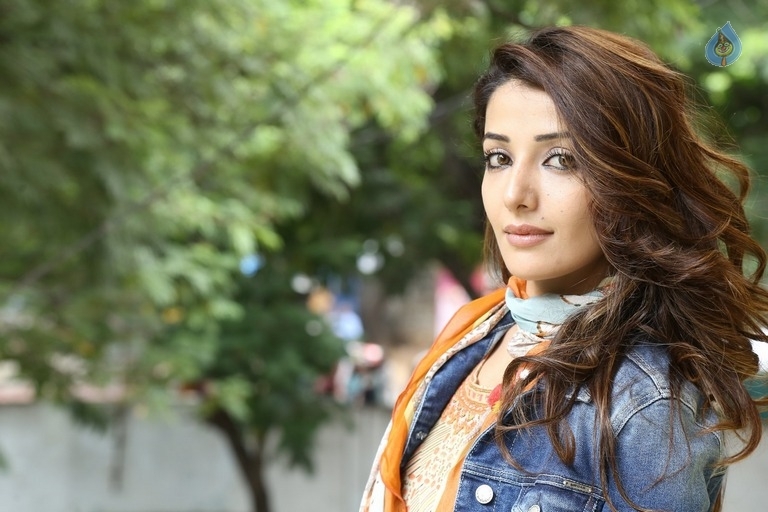 Sonia Mann Latest Photos - 13 / 29 photos