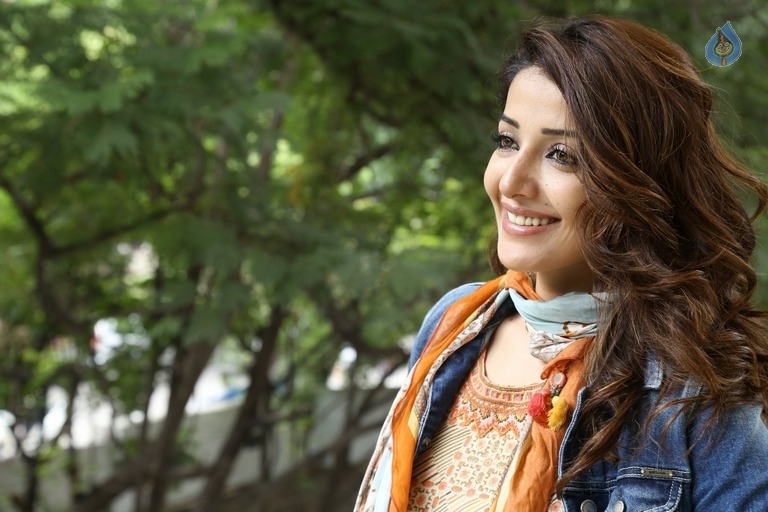 Sonia Mann Latest Photos - 20 / 29 photos