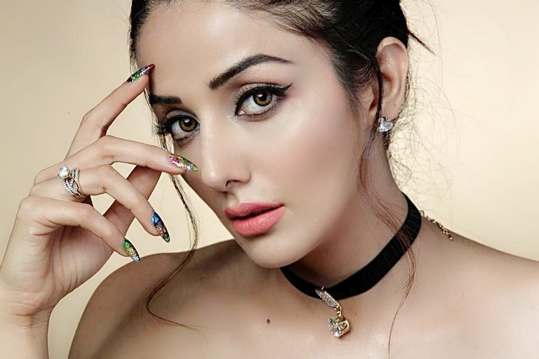 Sonia Mann Latest Photos - 5 / 44 photos