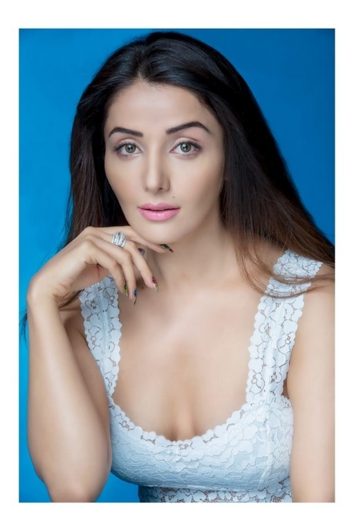 Sonia Mann Latest Photos - 16 / 44 photos