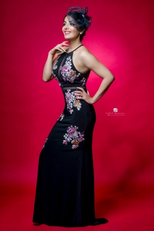 Sonia Mann Latest Photos - 40 / 44 photos