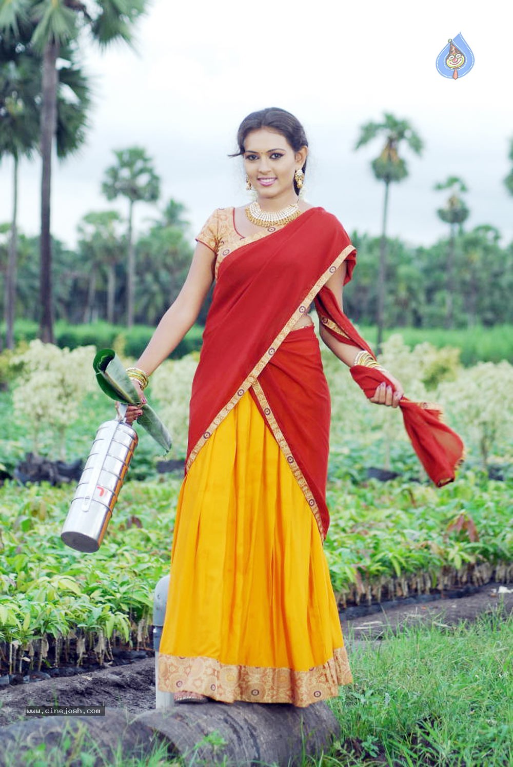 Sonu Chandrapaul Gallery - 22 / 24 photos