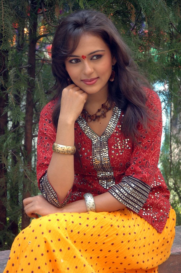 Sonu Chandrapaul - 32 / 52 photos