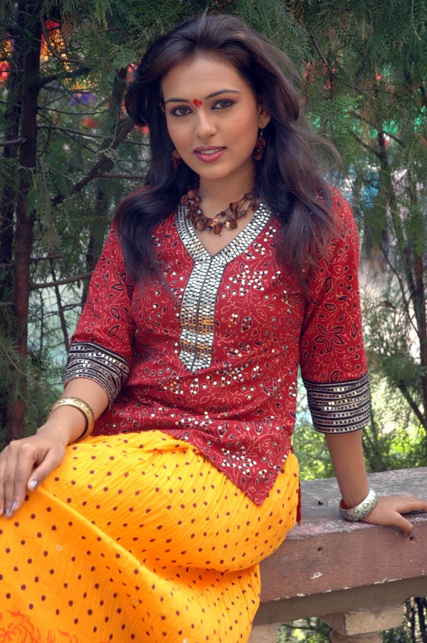 Sonu Chandrapaul - 33 / 52 photos