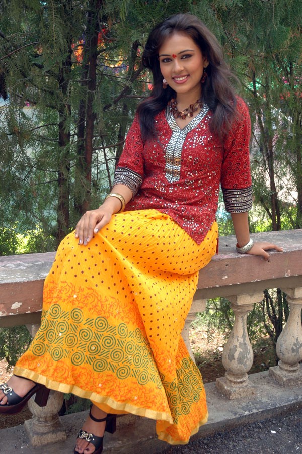 Sonu Chandrapaul - 34 / 52 photos