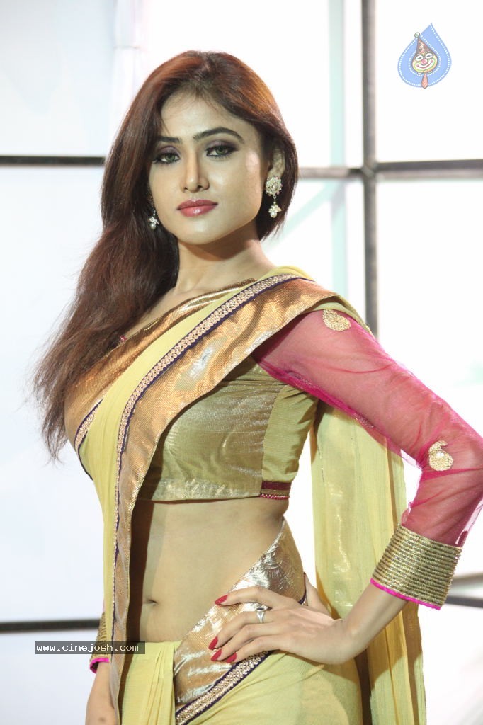 Sony Charishta Hot Photos - 2 / 125 photos