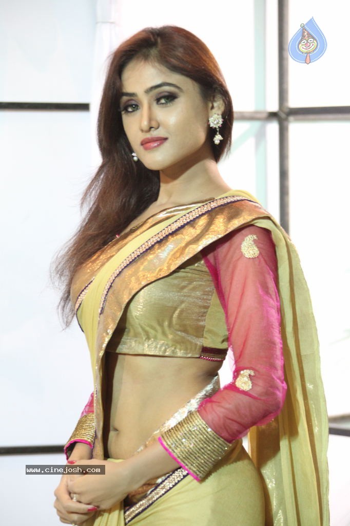 Sony Charishta Hot Photos - 118 / 125 photos