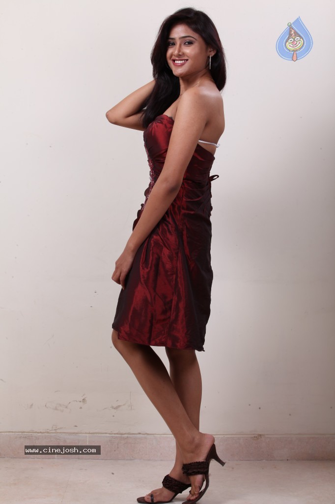 Sony Charishta Hot Stills - 32 / 41 photos