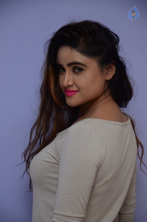 Sony Charishta Latest Gallery - 9 / 42 photos