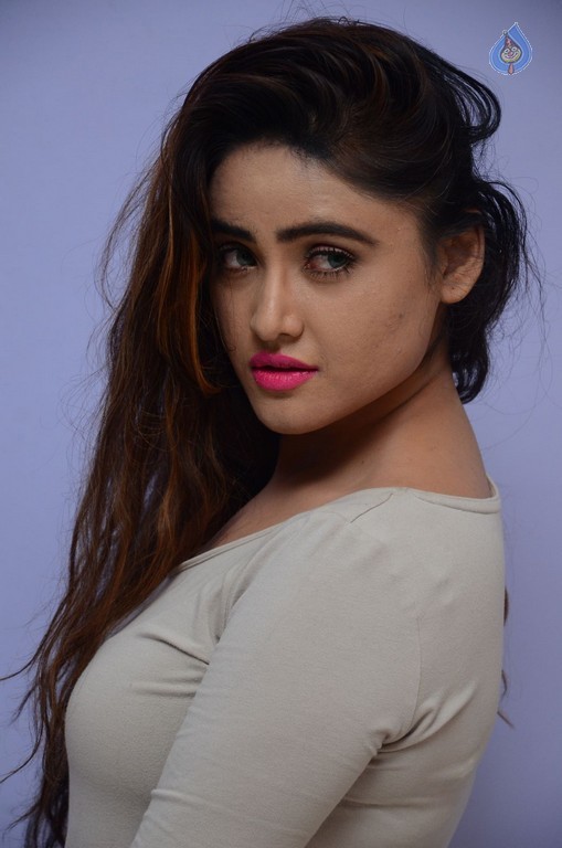 Sony Charishta Latest Gallery - 35 / 42 photos