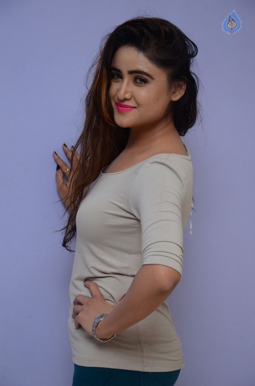 Sony Charishta Latest Gallery - 37 / 42 photos