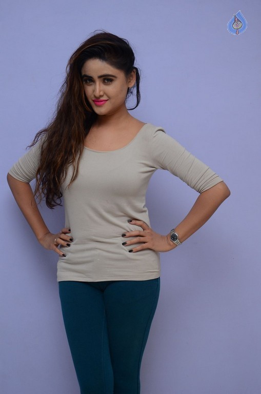 Sony Charishta Latest Gallery - 39 / 42 photos