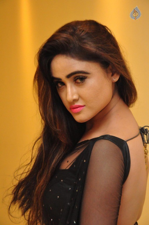 Sony Charishta New Gallery - 13 / 63 photos