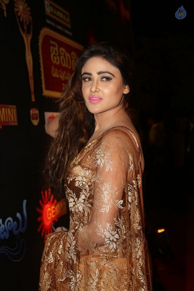 Sony Charishta New Pics - 46 / 62 photos