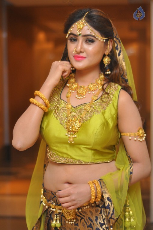 Sony Charishta Photos - 24 / 63 photos