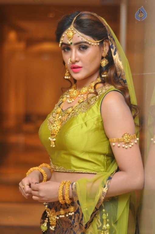 Sony Charishta Photos - 50 / 63 photos