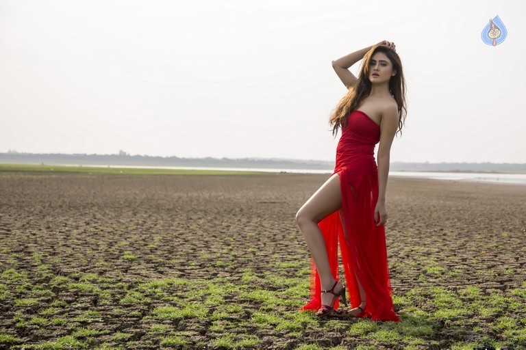 Sony Charista Latest Stills - 3 / 10 photos