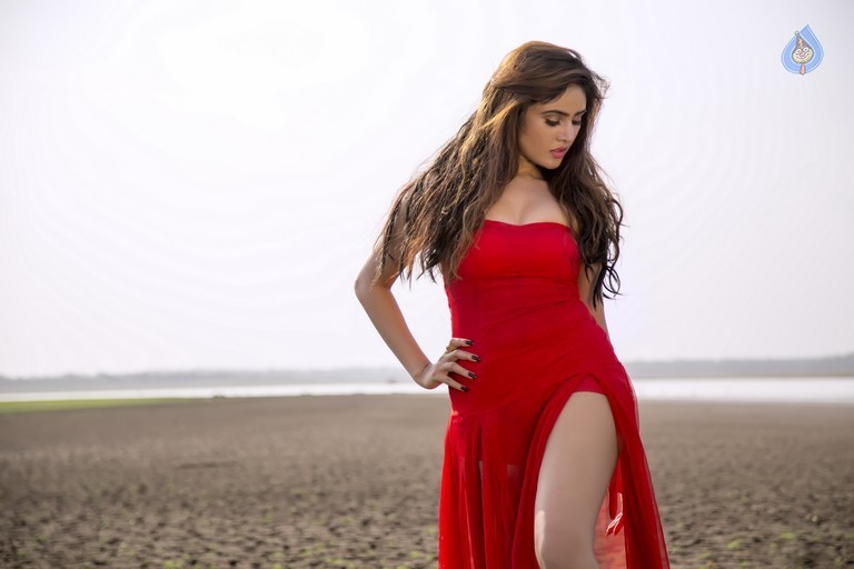 Sony Charista Latest Stills - 5 / 10 photos