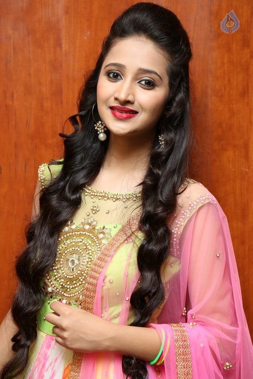 Soumya Pictures  - 19 / 21 photos