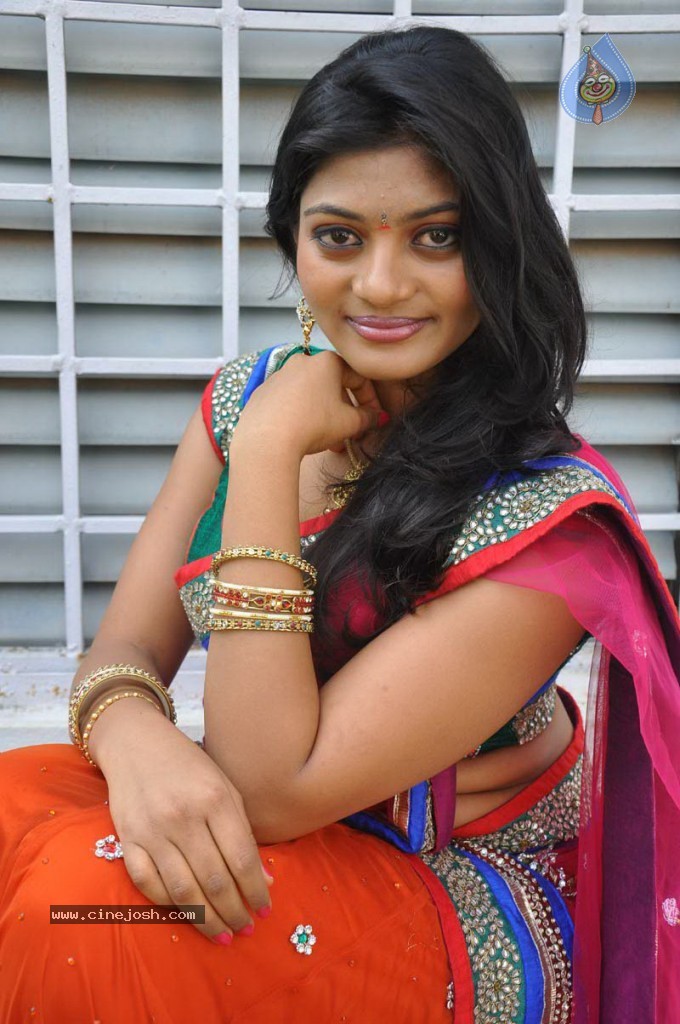Sowmya New Hot Stills - 23 / 66 photos