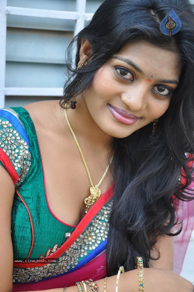 Sowmya New Hot Stills - 54 / 66 photos