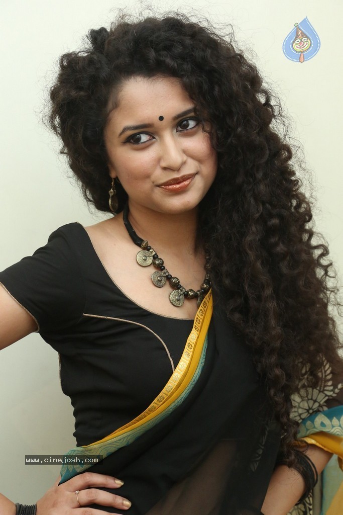 Sowmya Sukumar New Photos - 14 / 140 photos