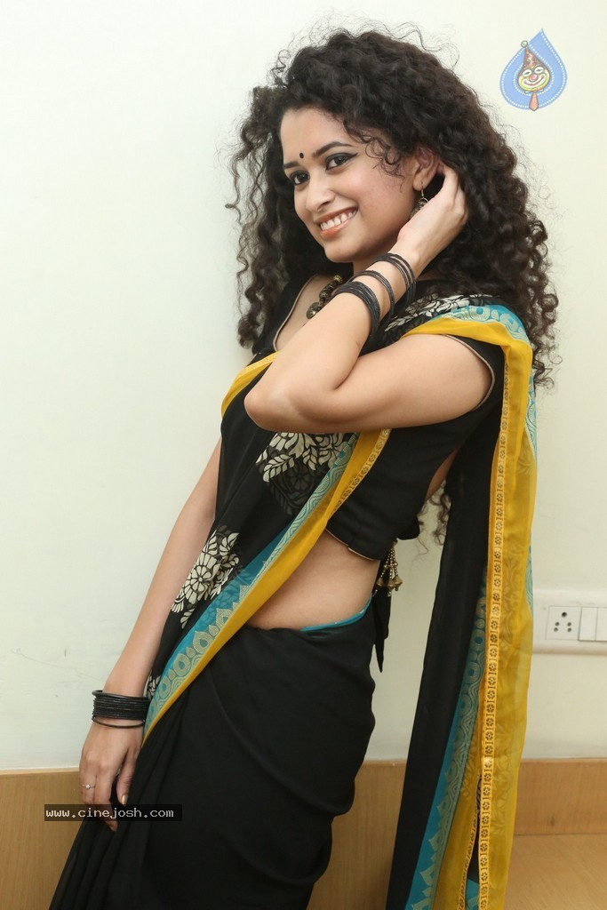Sowmya Sukumar New Photos - 21 / 140 photos