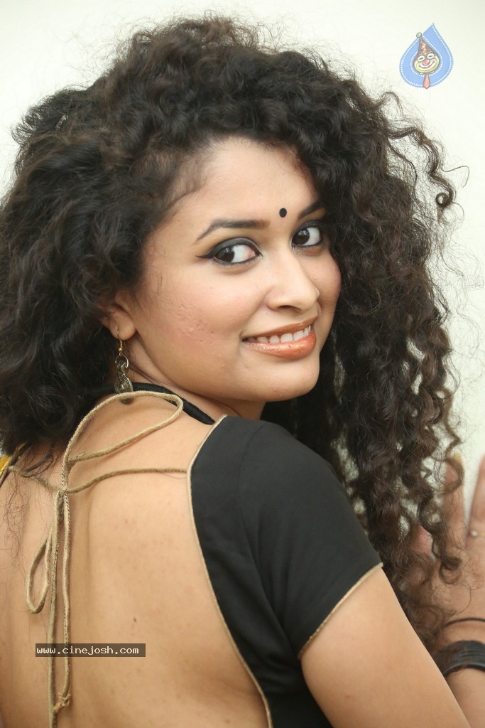 Sowmya Sukumar New Photos - 42 / 140 photos