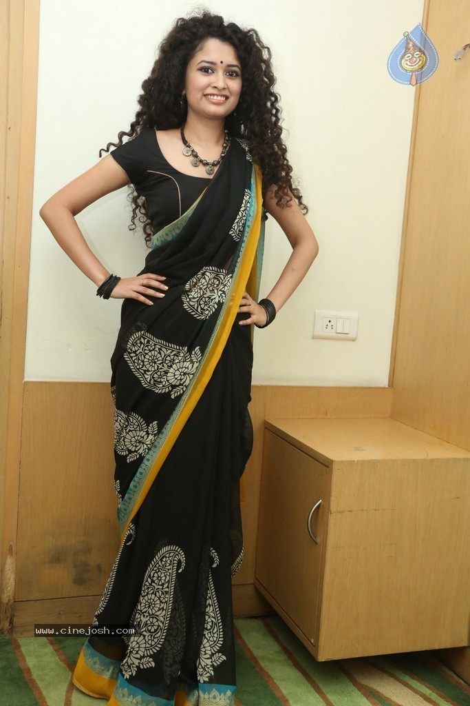 Sowmya Sukumar New Photos - 54 / 140 photos