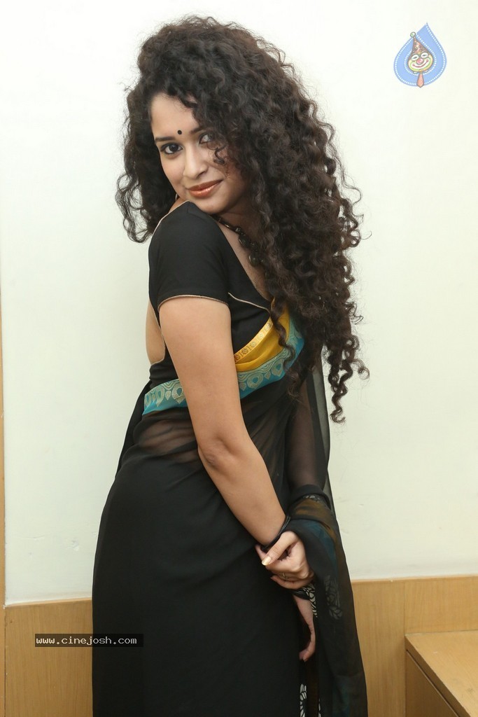 Sowmya Sukumar New Photos - 57 / 140 photos