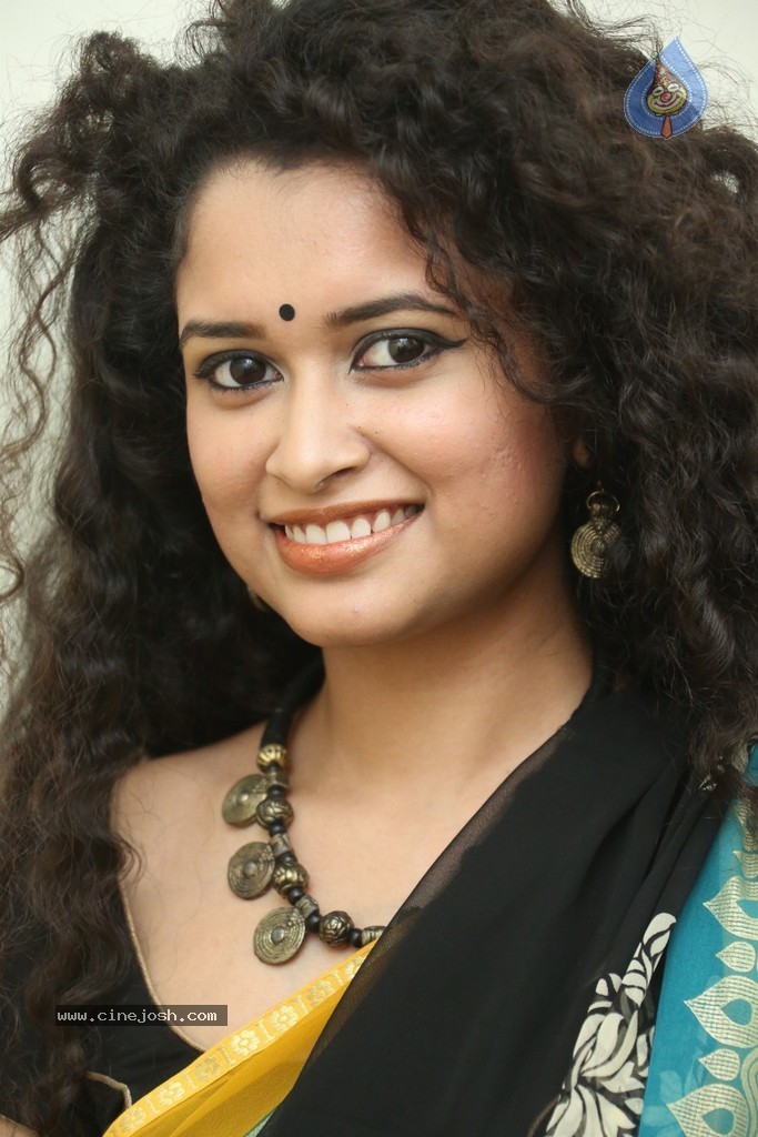 Sowmya Sukumar New Photos - 69 / 140 photos