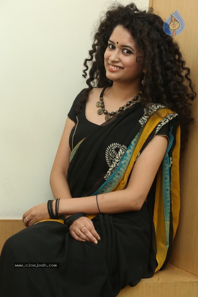 Sowmya Sukumar New Photos - 77 / 140 photos
