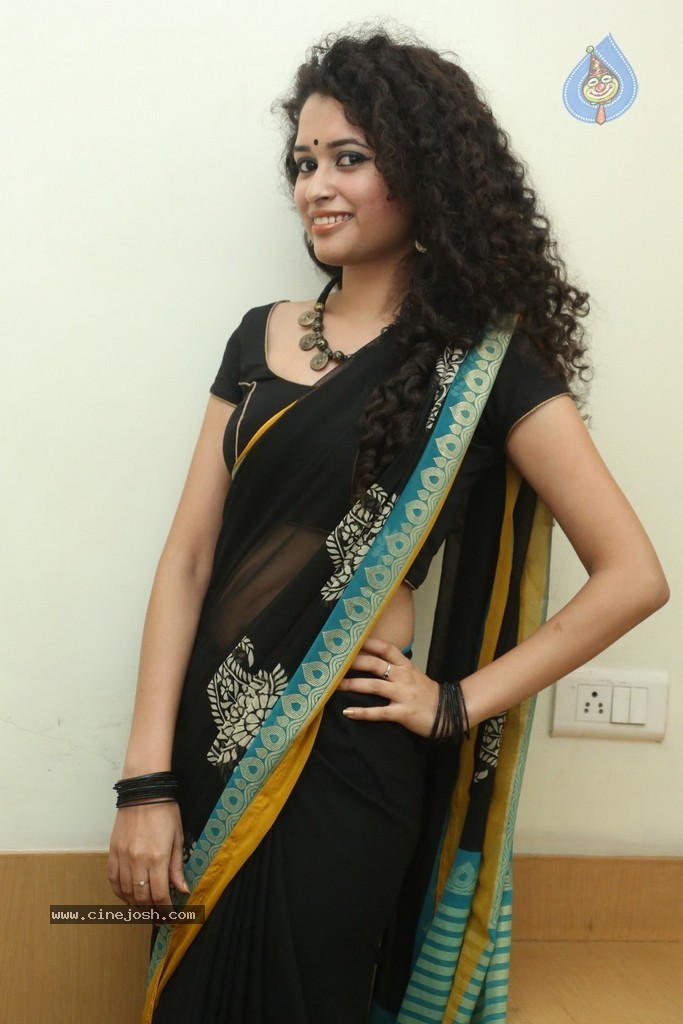 Sowmya Sukumar New Photos - 99 / 140 photos