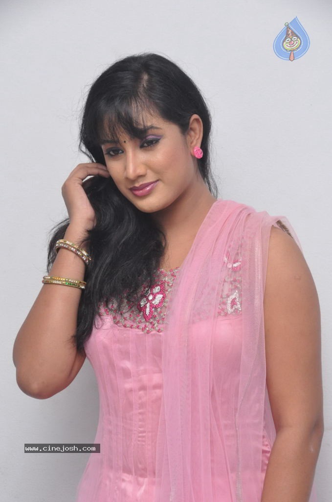 Sravani New Stills  - 31 / 54 photos