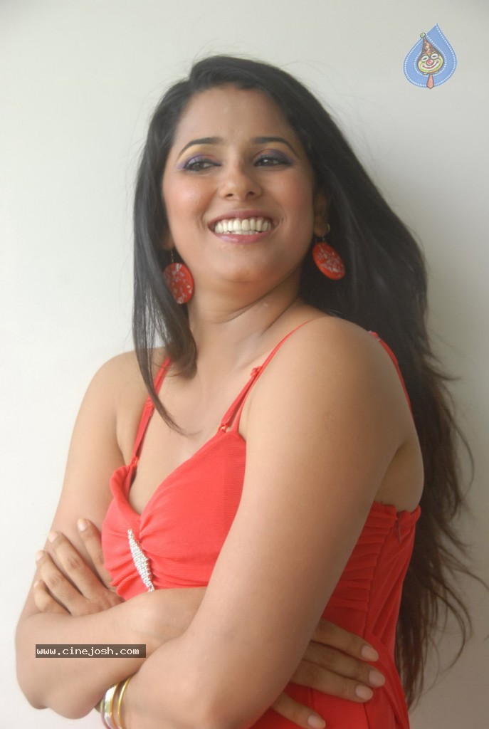 Sravya Reddy New Hot Stills - 17 / 73 photos