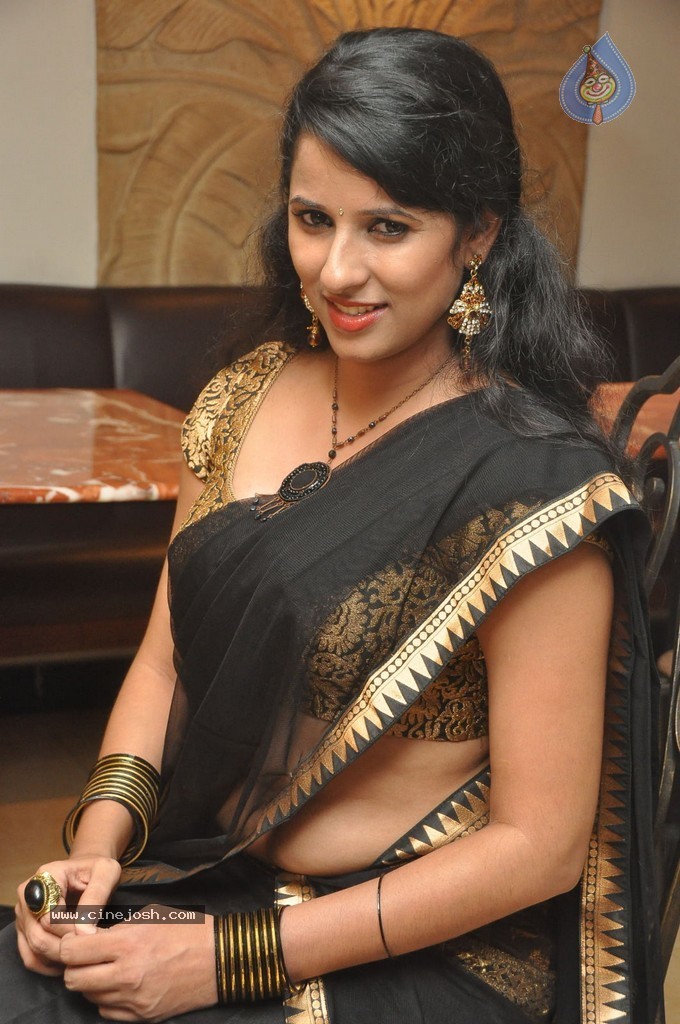 Sravya Reddy New Pics - 5 / 62 photos