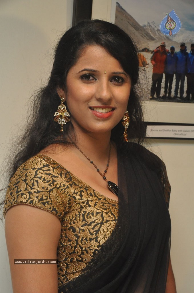 Sravya Reddy New Pics - 9 / 62 photos