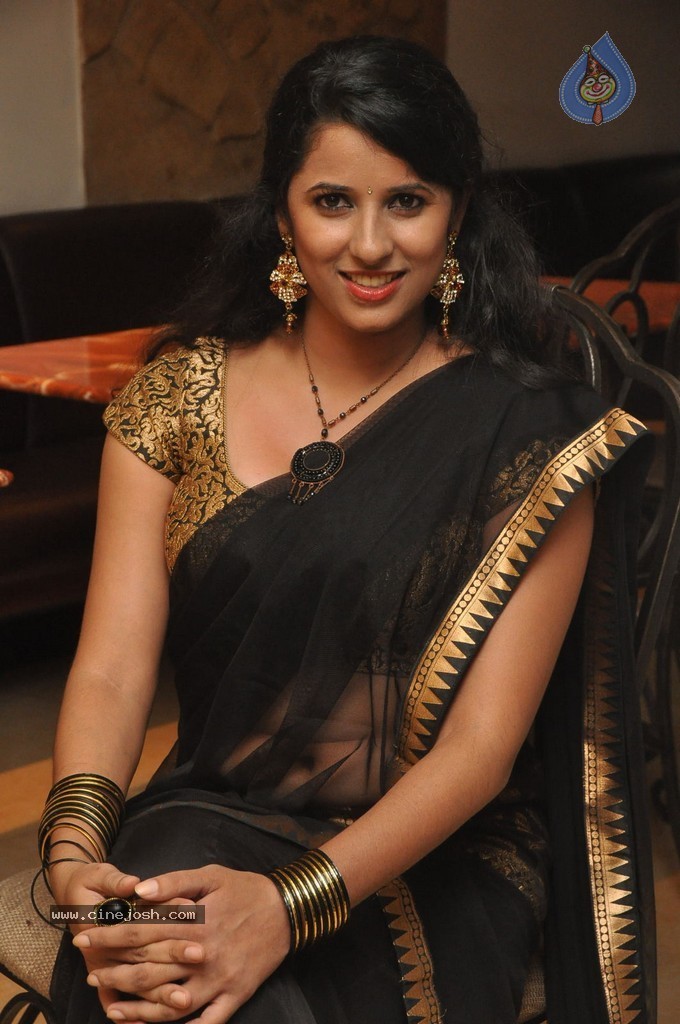 Sravya Reddy New Pics - 42 / 62 photos