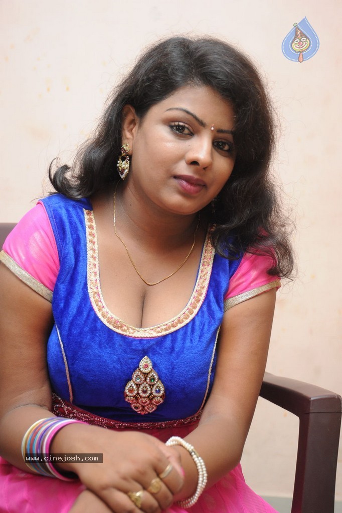 Sree Devi Hot Stills - 29 / 111 photos