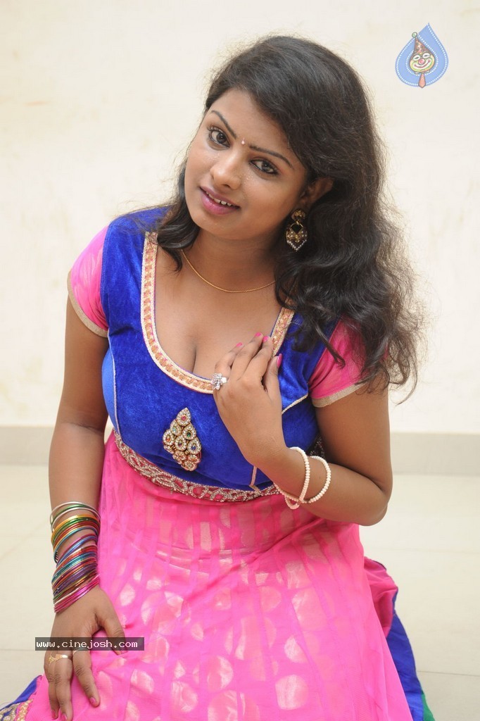 Sree Devi Hot Stills - 36 / 111 photos