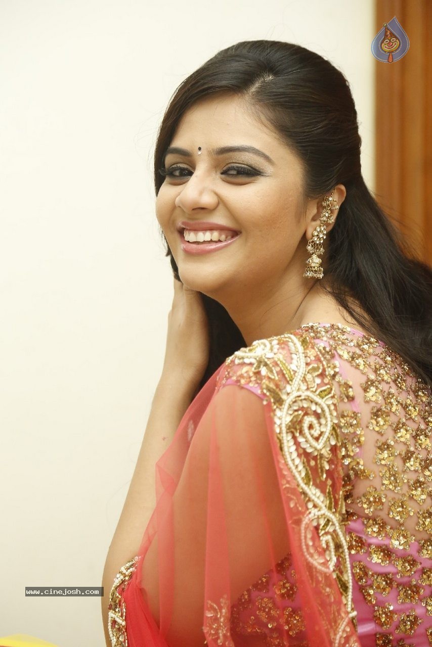 Sree Mukhi New Photos - 11 / 64 photos