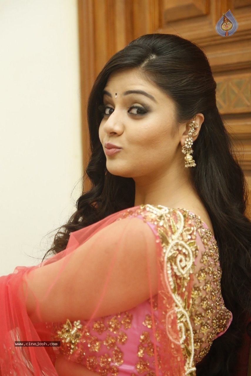 Sree Mukhi New Photos - 37 / 64 photos